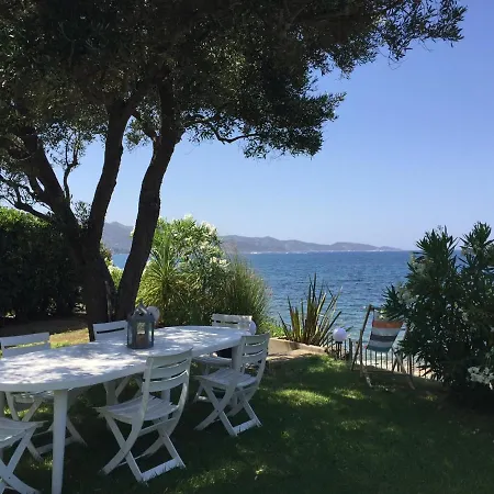 Maison Pieds Dans L Eau St Florent 別荘
