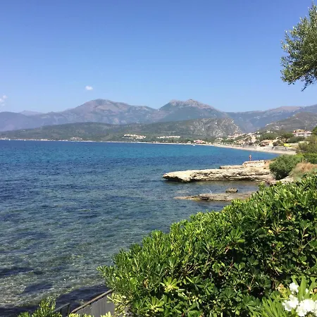 Vakantiehuis Maison Pieds Dans L Eau St Florent