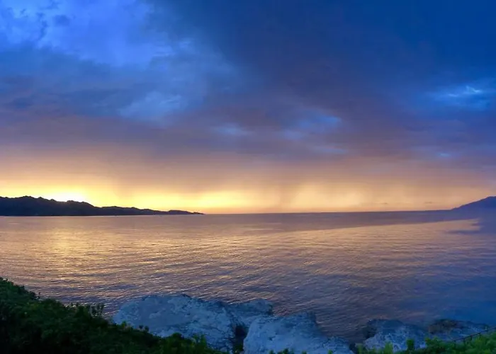 Maison Pieds Dans L Eau St Florent Holiday home Saint-Florent (Corsica)