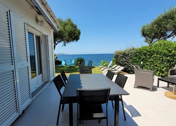 Дом отдыха Maison Pieds Dans L Eau St Florent