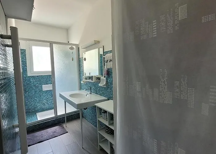 Holiday home Maison Pieds Dans L Eau St Florent